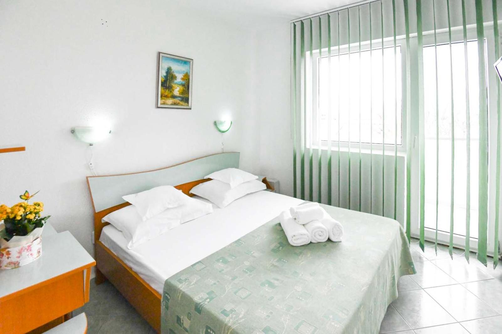 Complex Tismana 3* All Inclusive Jupiter Buitenkant foto